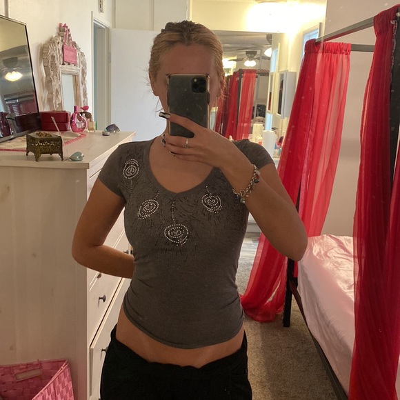 Guess Grey Rhinestone T shirt - Picture 1 of 3